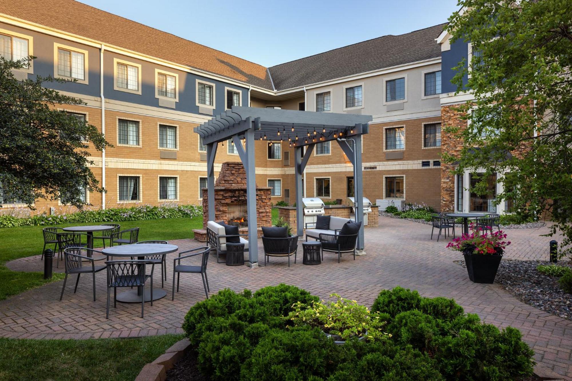 Staybridge Suites Minneapolis-Maple Grove, An Ihg Hotel Exterior photo